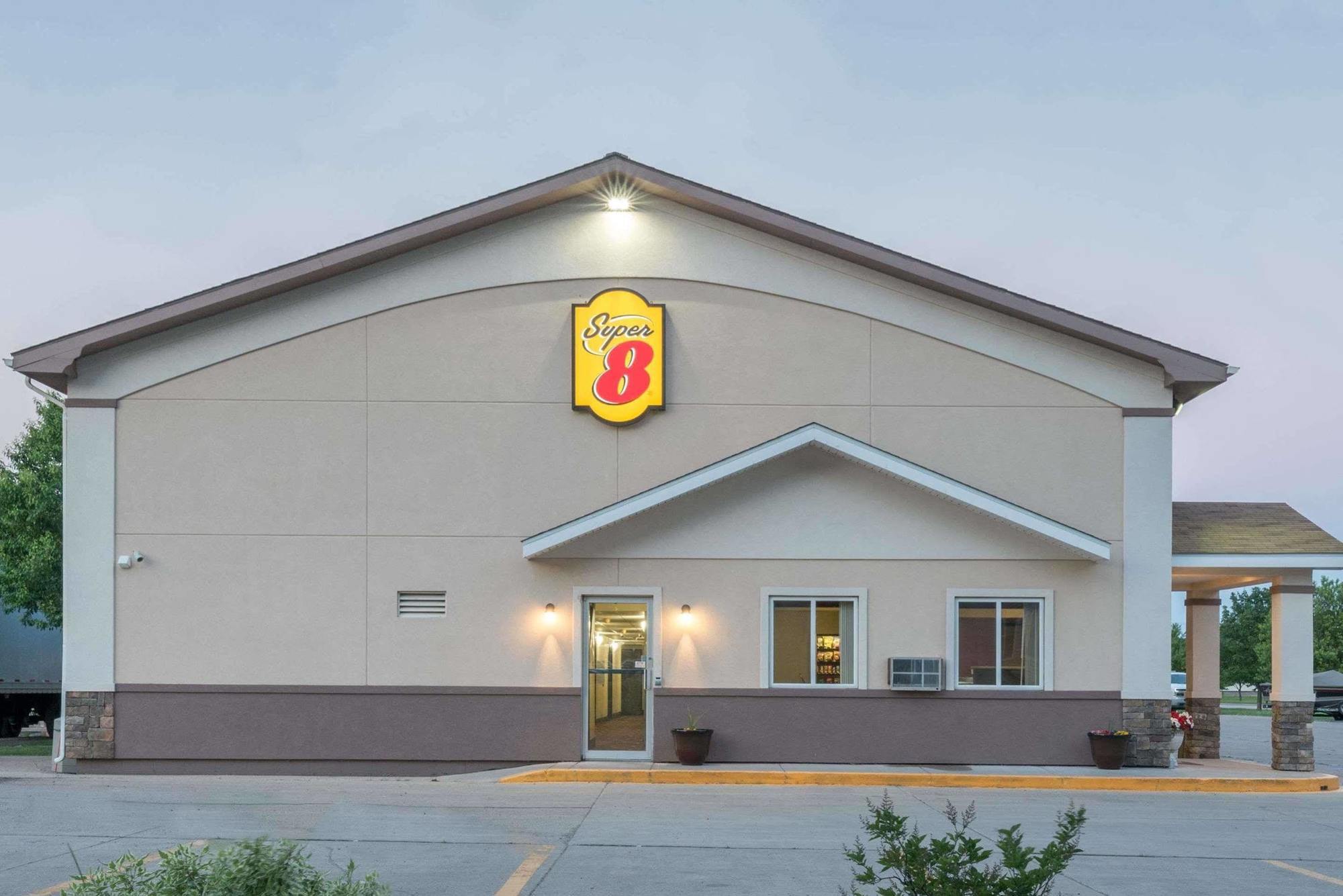 Super 8 By Wyndham Grand Forks Hotel Buitenkant foto